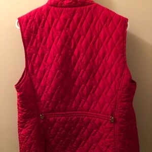 Women’s Quilted Vest - red